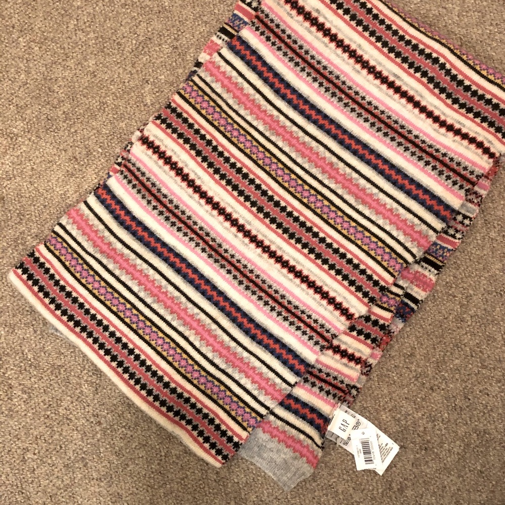 Scarf, knit